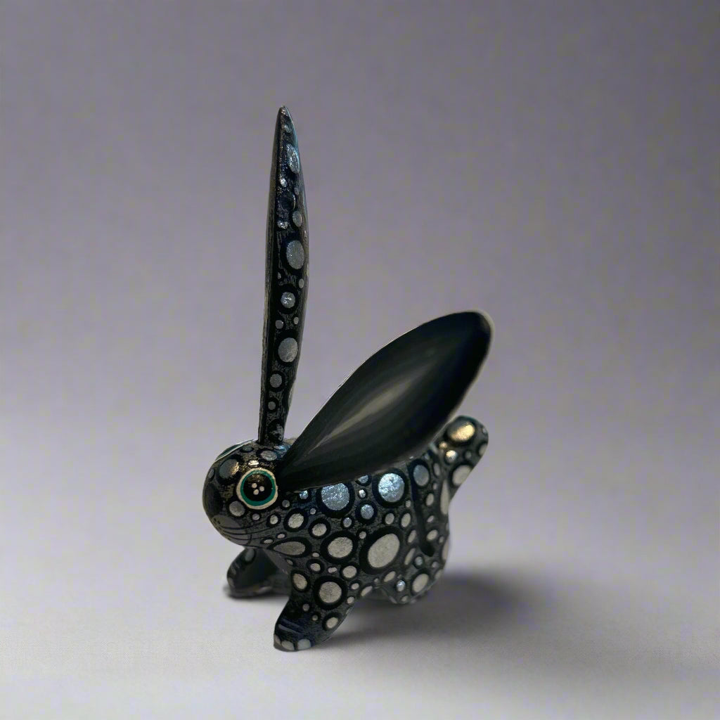 Mexican Metalic Spotted Bunny Alebrije
