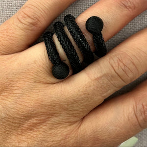 Small Life Knot Ring - Black