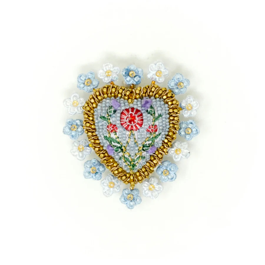 Trovelore  Heritage Heart Brooch Pin
