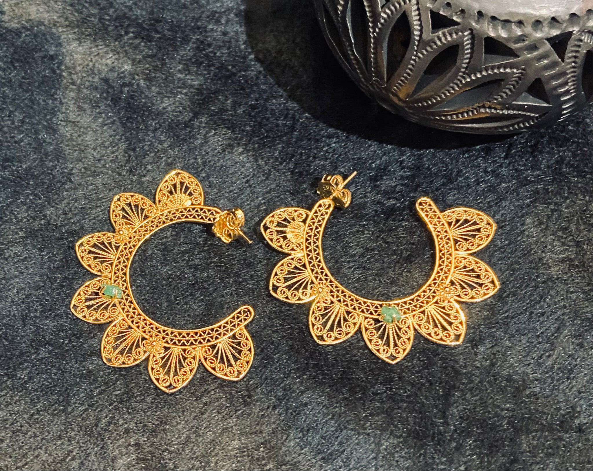 Colombian / Puerto Rican Emerald Filagree Earrings